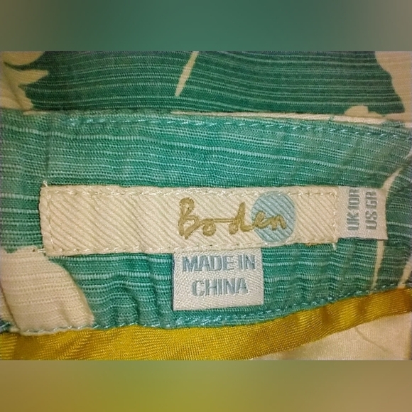 EGGSHELL BLUE AND WHITE FLORAL PENCIL SKIRT - Picture 3 of 6